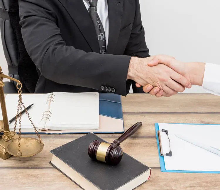 bufet de abogados especialistas en derecho civil colombia